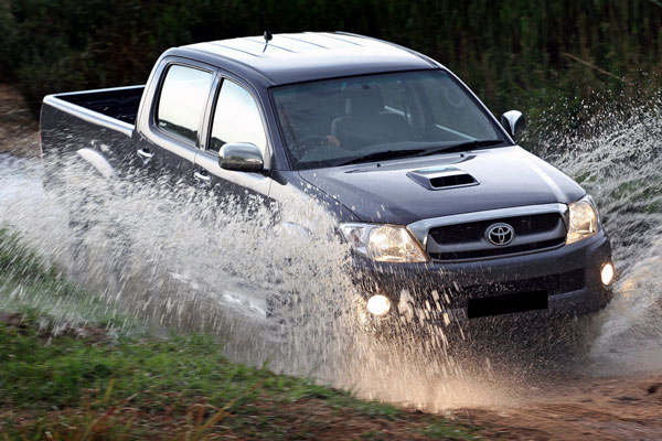  Kelebihan  dan  Kekurangan  Toyota  Hilux  Gen 1 Topgir