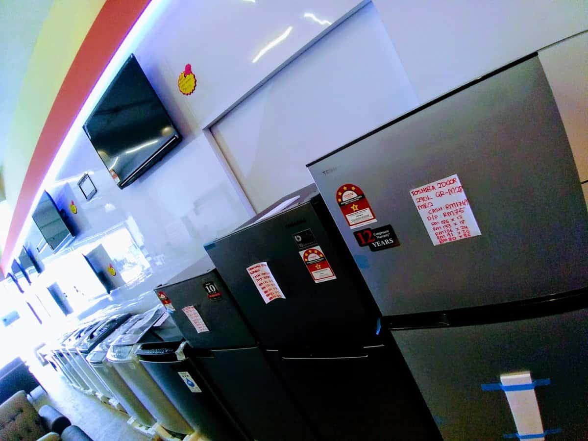 Ckt perabot bertam Kedai Perabot Kepala Batas