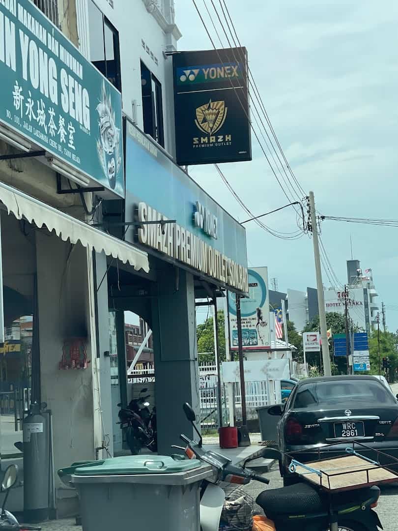 Smazh Premium Outlet Kedai Badminton Melaka