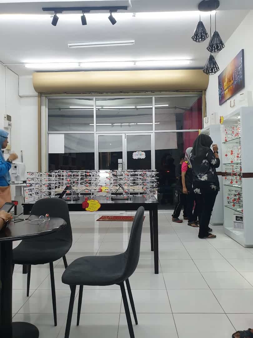 Unggul Optik 2 Kedai Cermin Mata Di Perlis